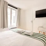 Au Qui Dort - Archives 18