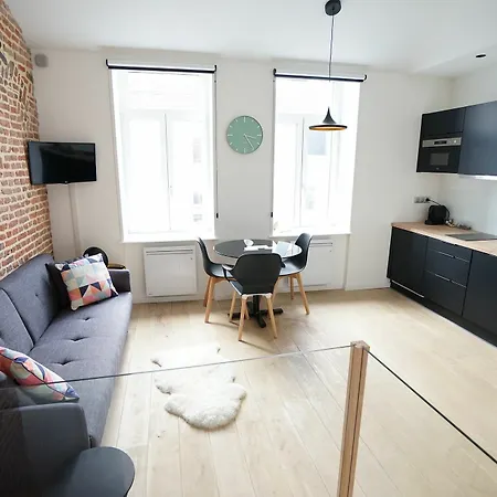 Au Qui Dort - Archives 18 *